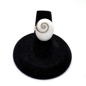 Shiva Eye Shell Cat’s Eye Sterling Silver Ring Size 6